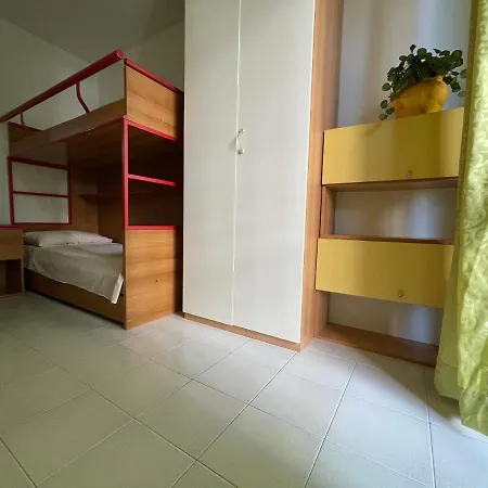 Lägenhet La Casetta Di Sasa Intero *